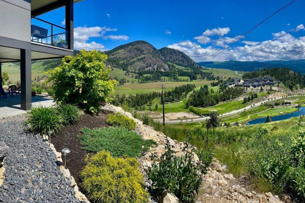Beautiful Suite On Golf Course Келоуна Экстерьер фото